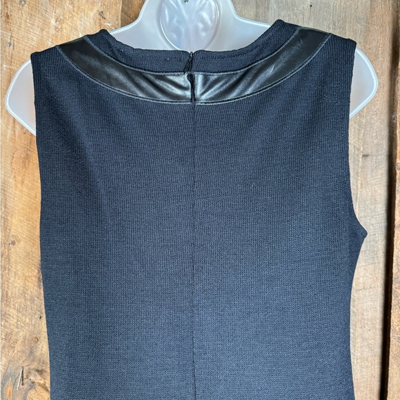 St. John Collection Black Knit Dress - Size 6 - Picture 6 of 11